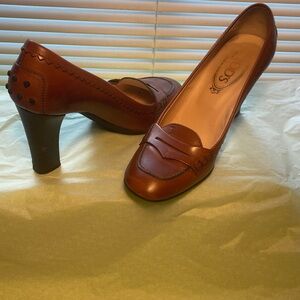 Tod's ITALIAN Leather Heels 38
